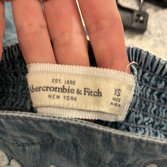 Abercrombie and Fitch strapless mini dress - Picture 6 of 7